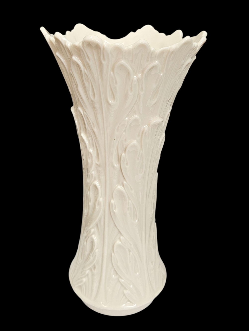 Elegant 8-1/2" Lenox Woodland Collection Ivory Porcelain Vase